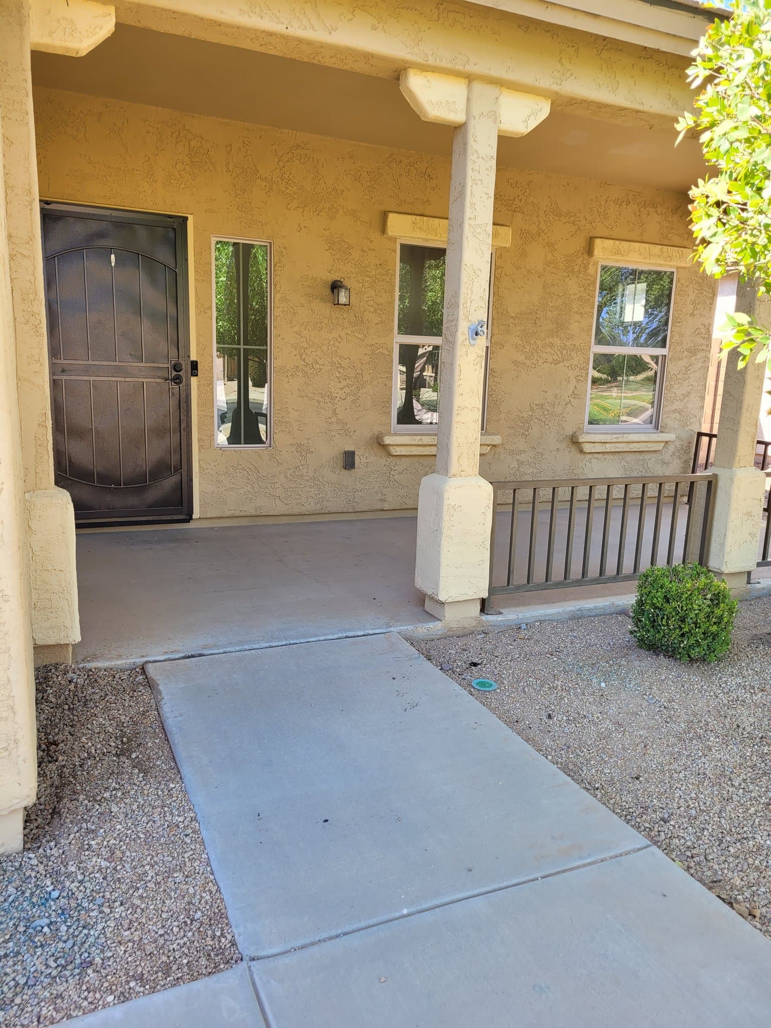 Mesa House: 4612 S Marron