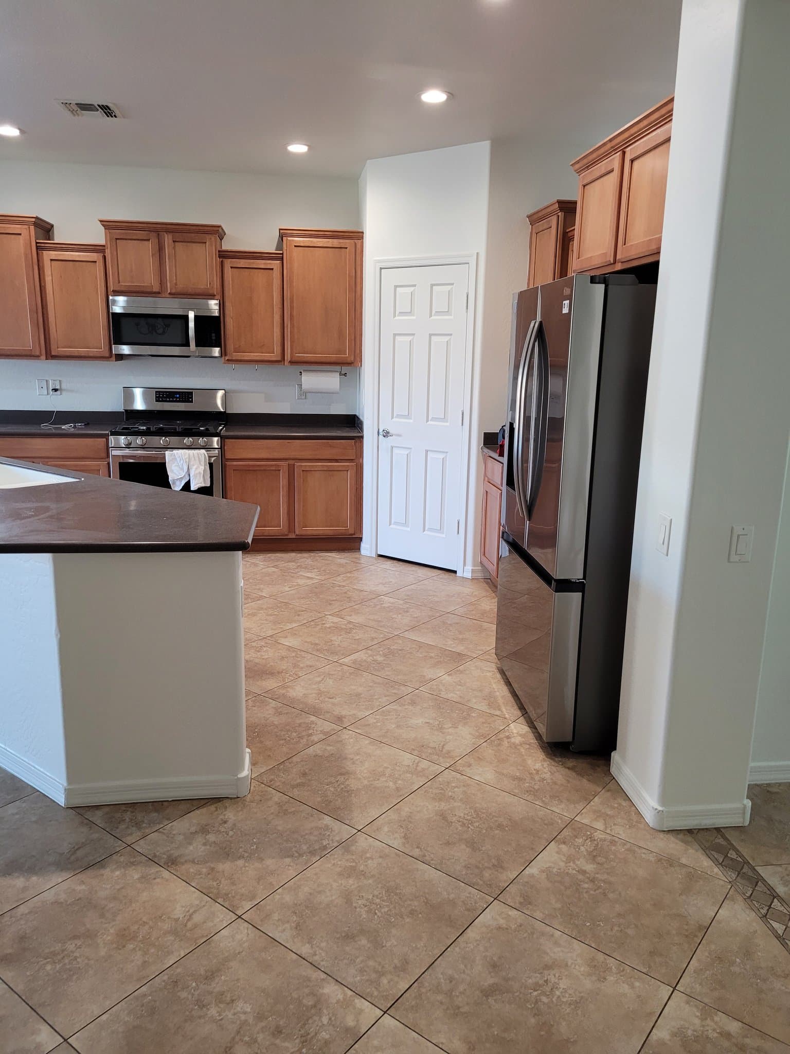 Mesa House: 4612 S Marron