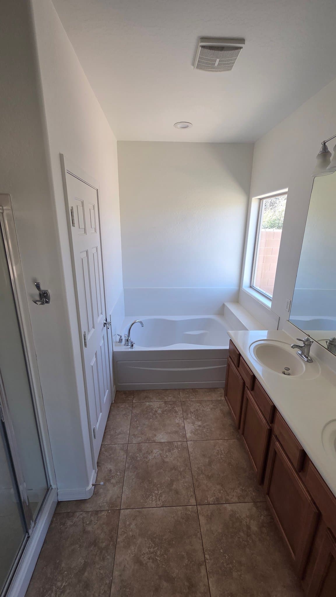Mesa House: 4612 S Marron