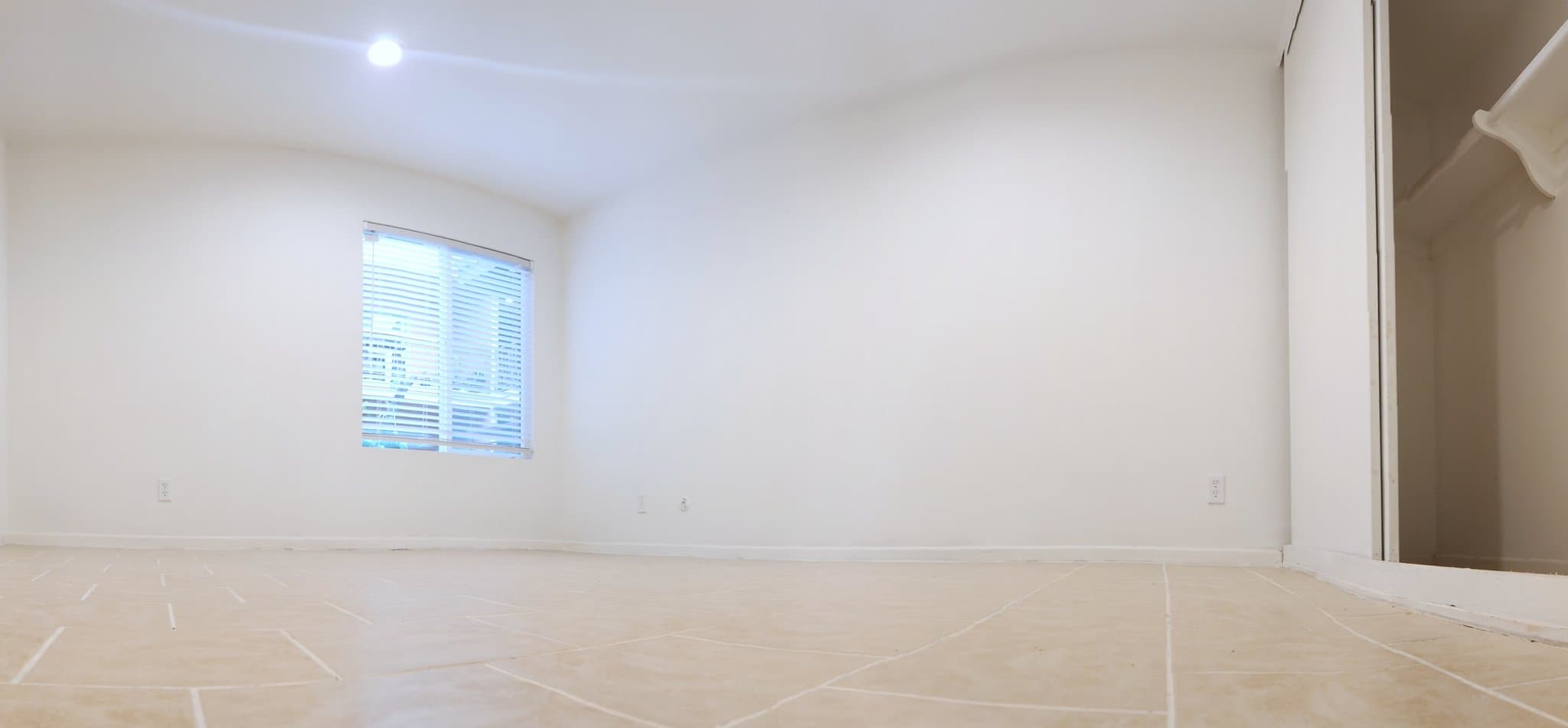 Van Nuys Apartment: 8108 Langdon Avenue