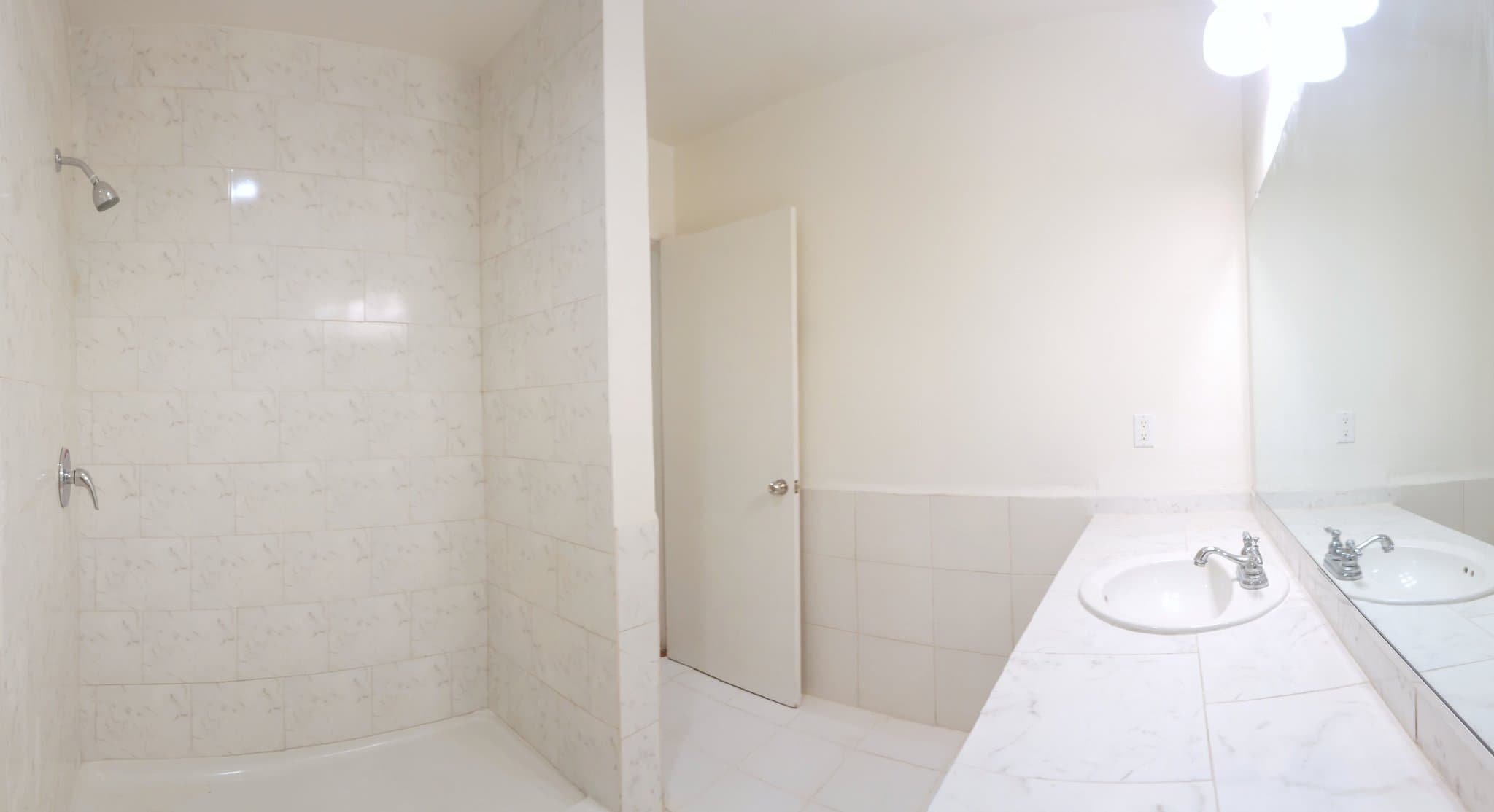 Van Nuys Apartment: 8108 Langdon Avenue