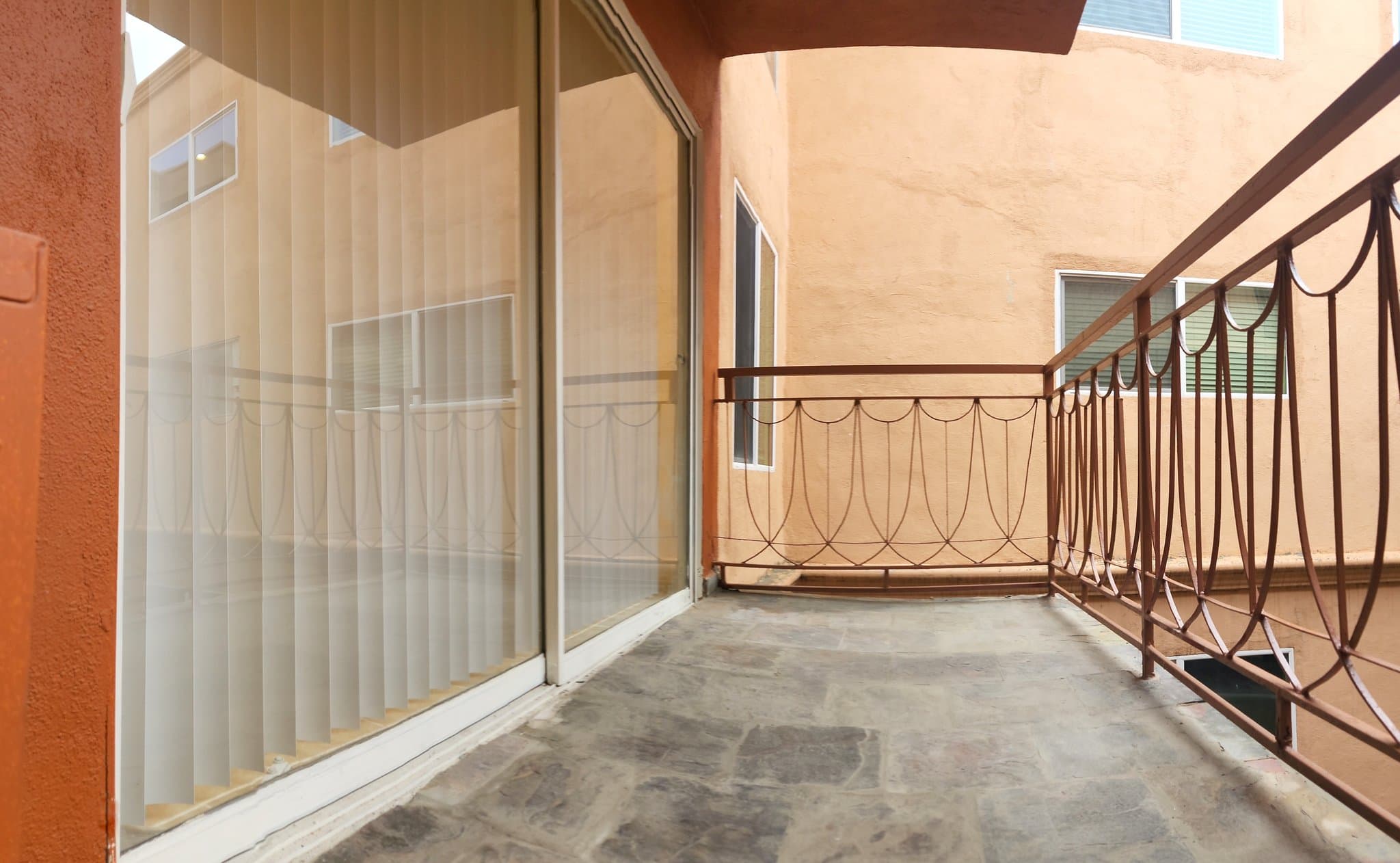 Van Nuys Apartment: 8108 Langdon Avenue