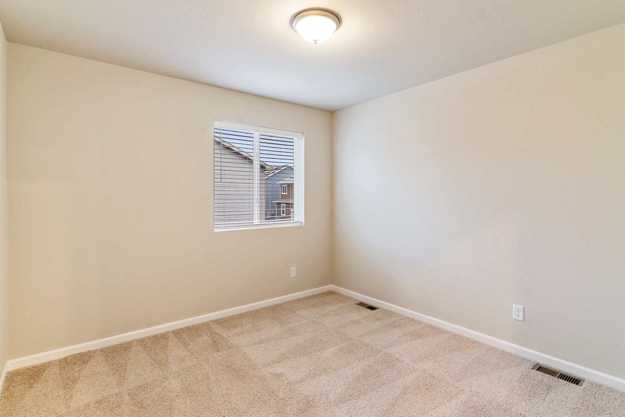 Fort Collins House: 2143 Arborwood Ln