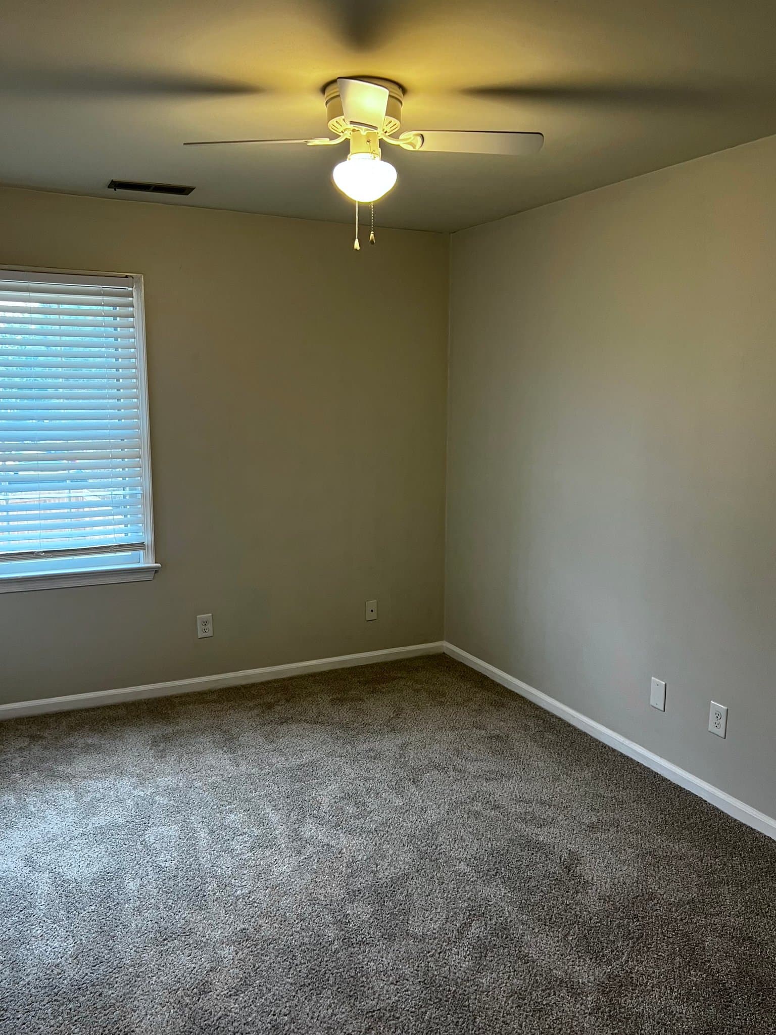 Virginia Beach Townhome: 319 Gambrill Ct