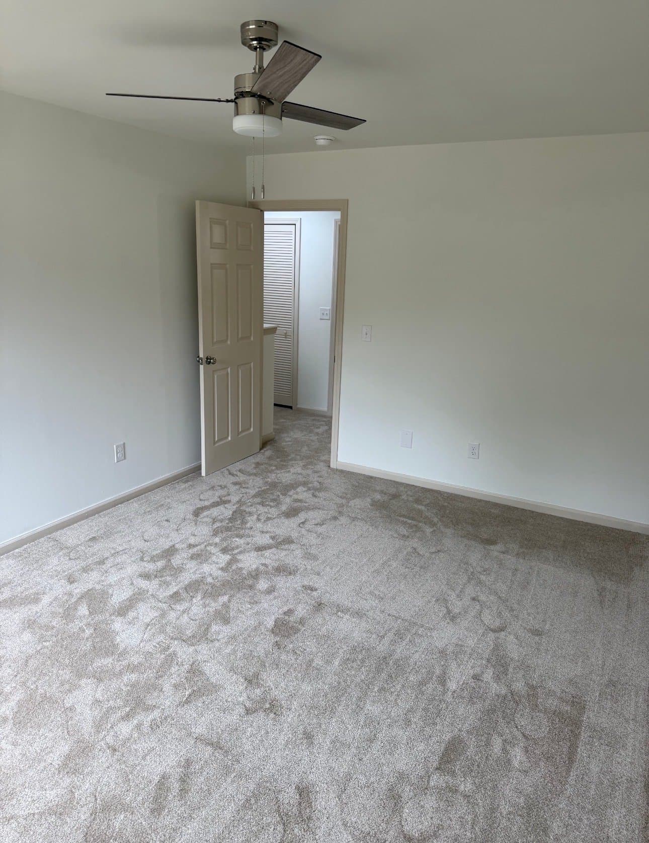 North Charleston House: 7685 Hunters Ridge Ln