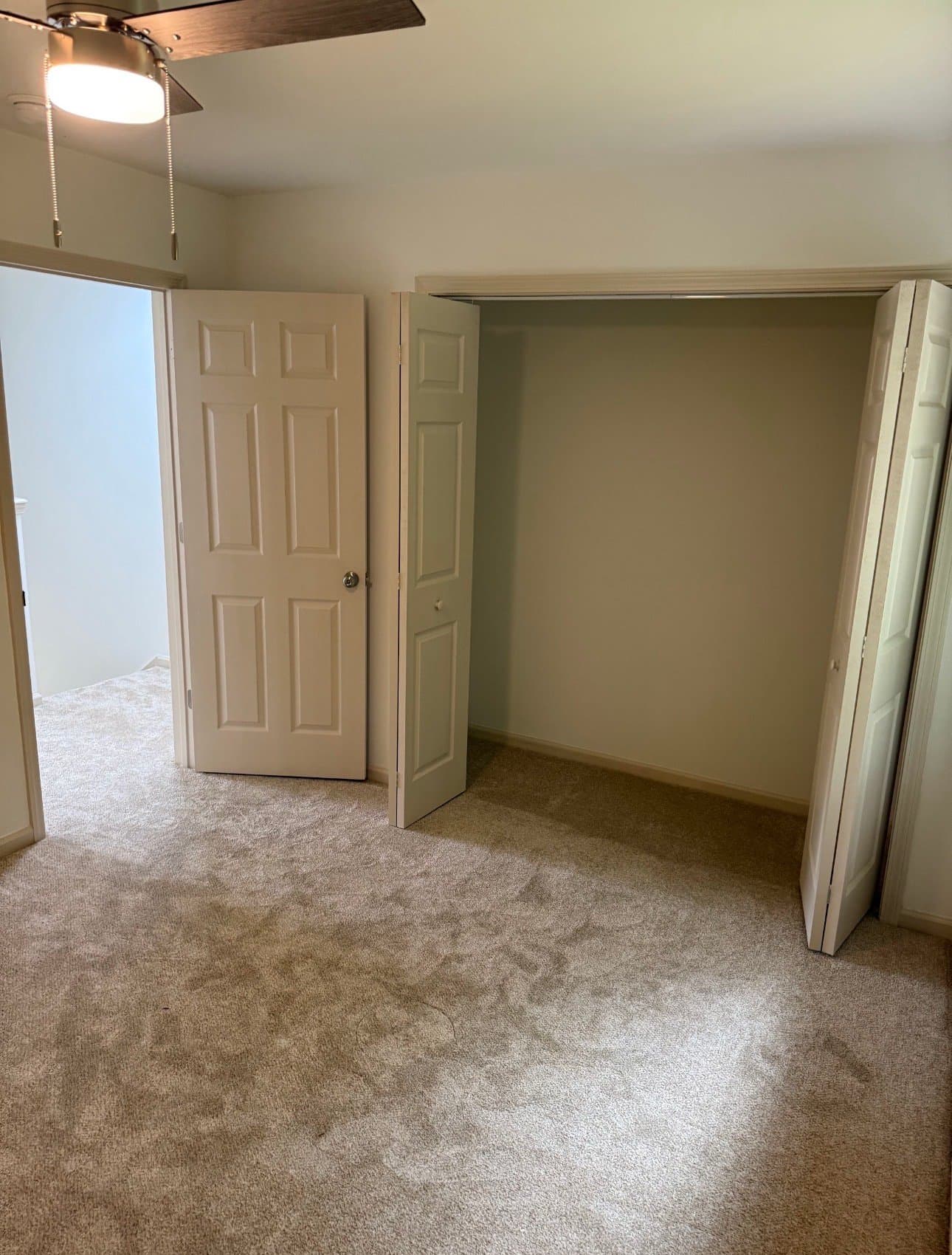 North Charleston House: 7685 Hunters Ridge Ln