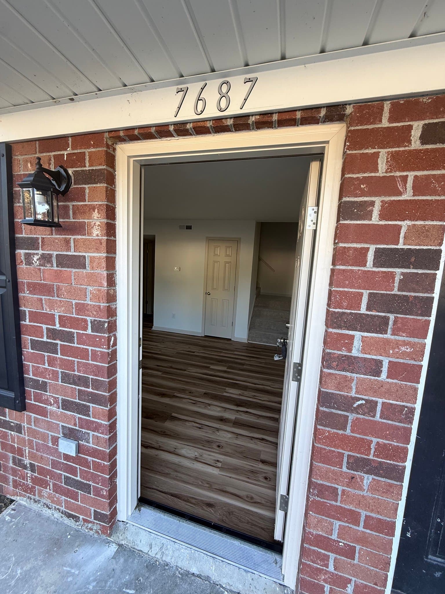 North Charleston House: 7687 Hunters Ridge Ln