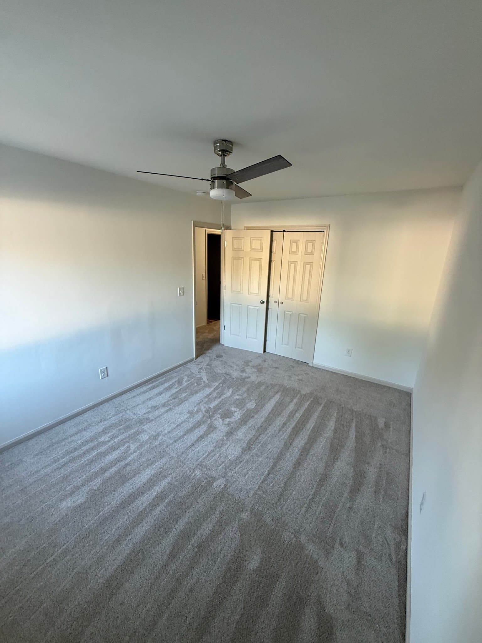 North Charleston House: 7687 Hunters Ridge Ln