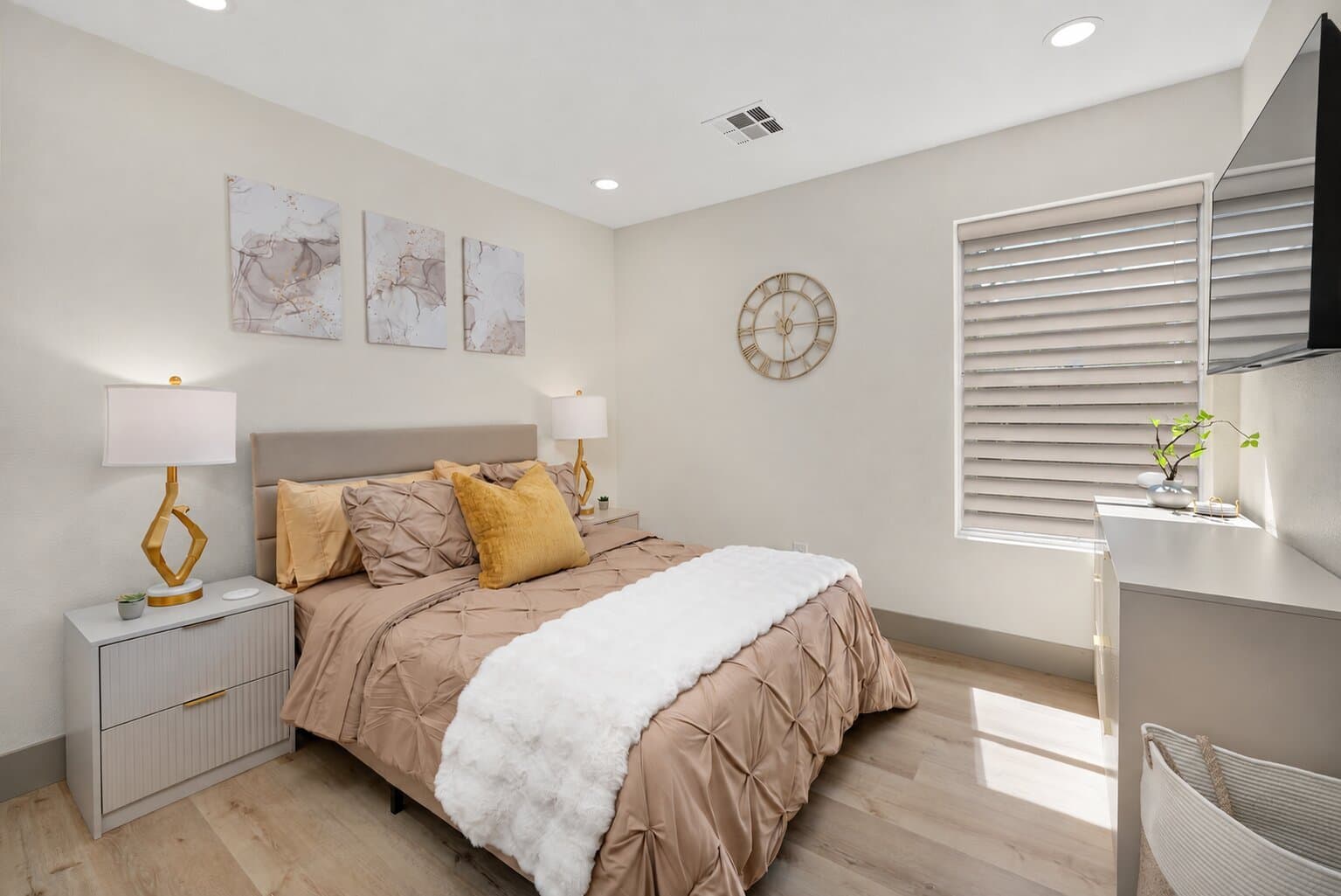 Las Vegas House: 3261 River Glorious Ln