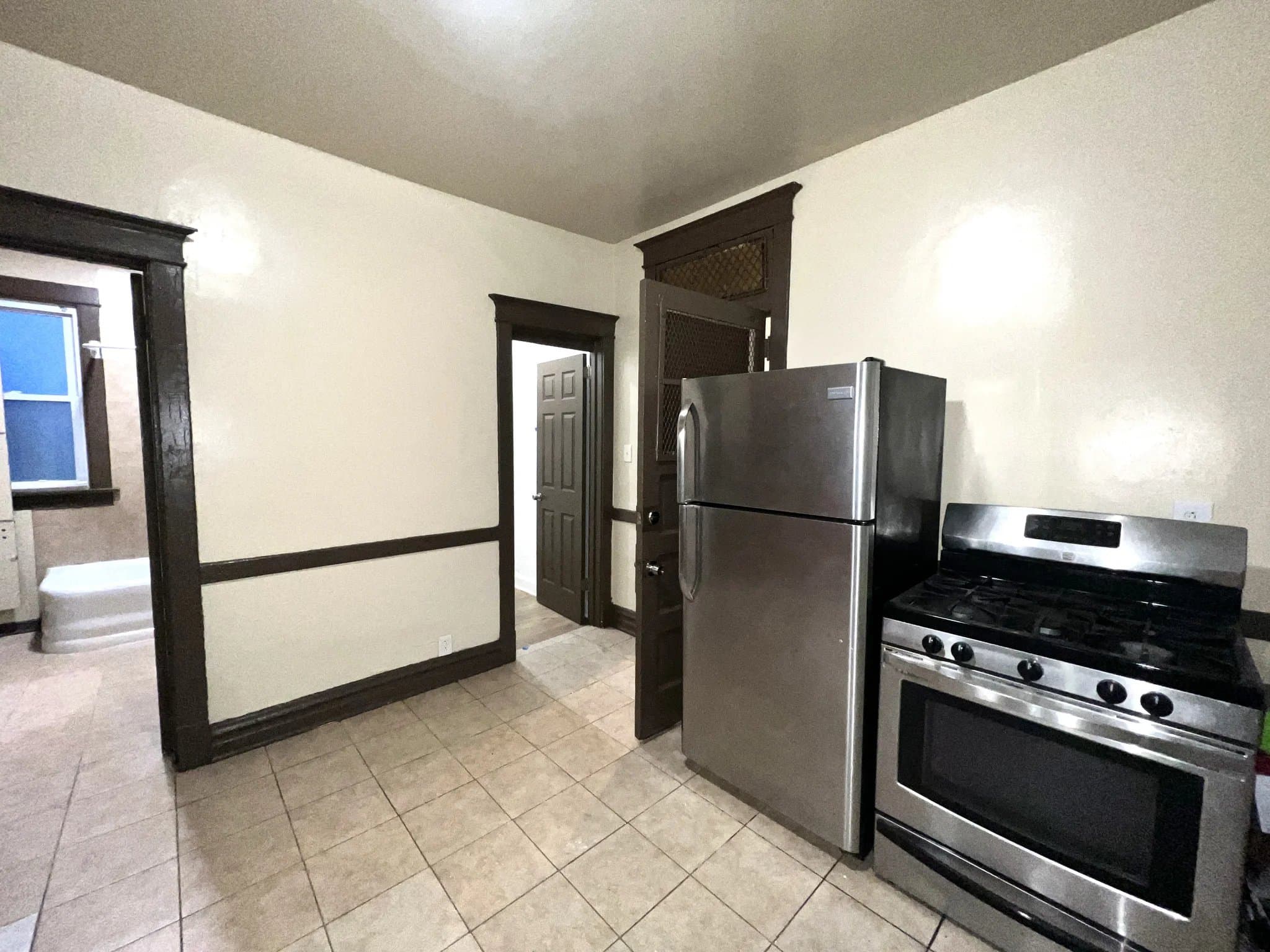 Chicago House: 12015 S Stewart Ave