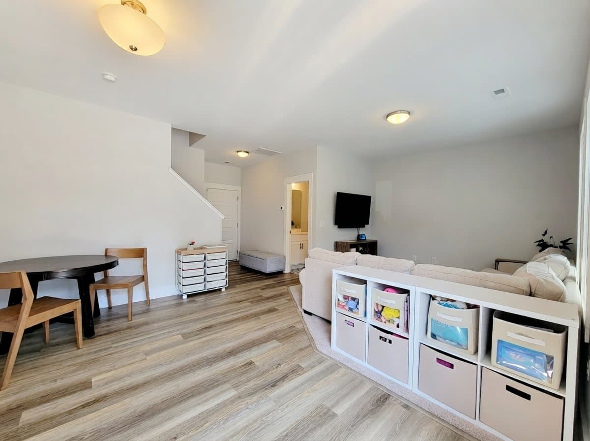 WENDELL Townhome: 2137 Big Falls Dr