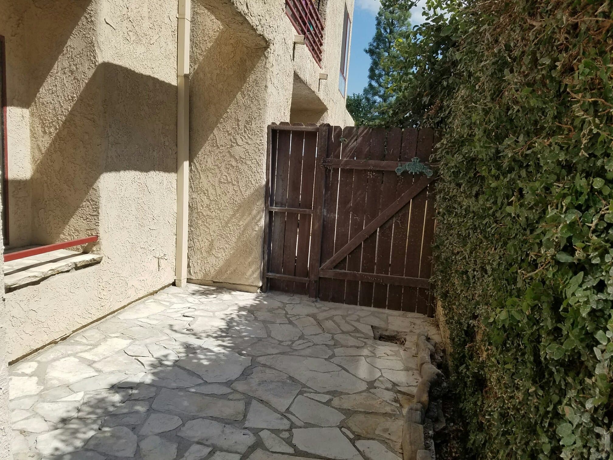 Canoga Park Condo: 6820 Remmet Ave