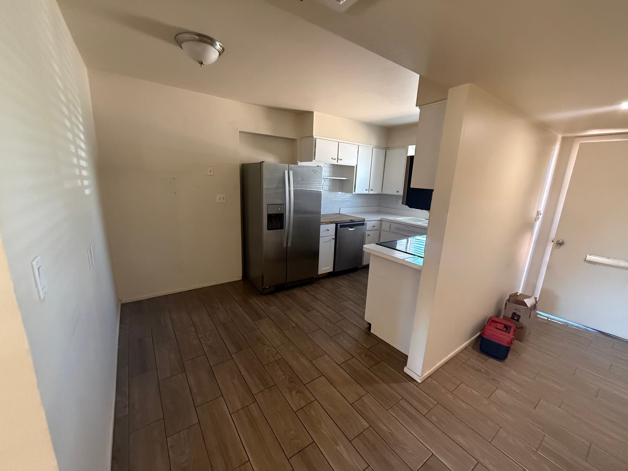 Mesa House: 531 e Franklin ave