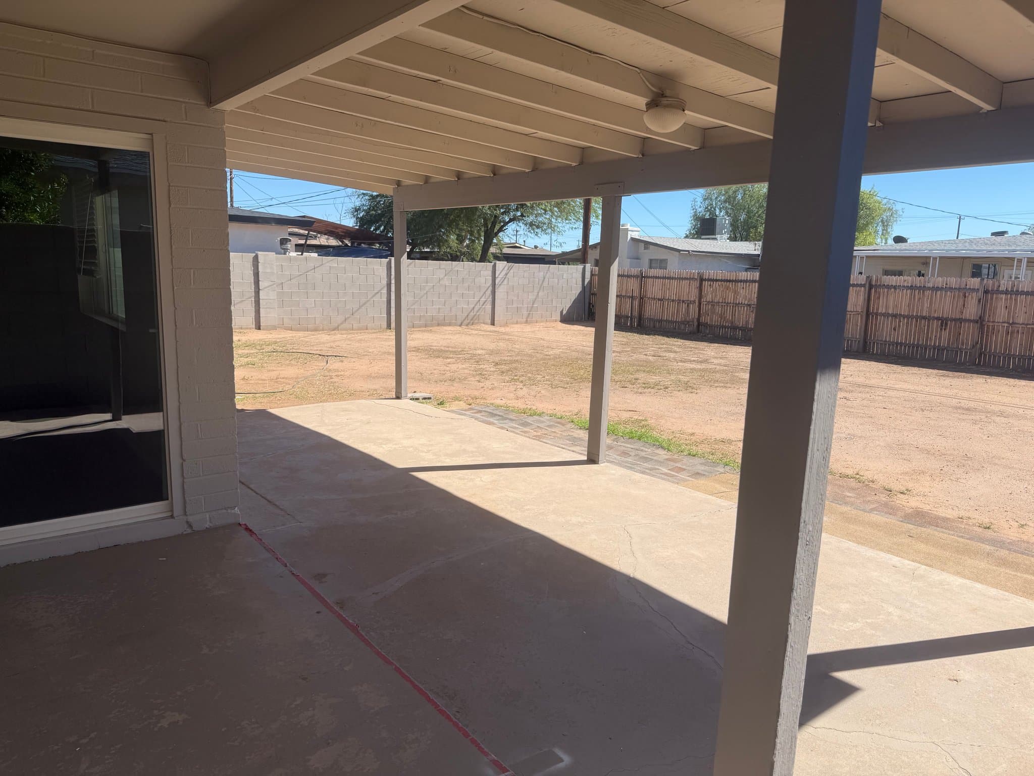 Mesa House: 531 e Franklin ave