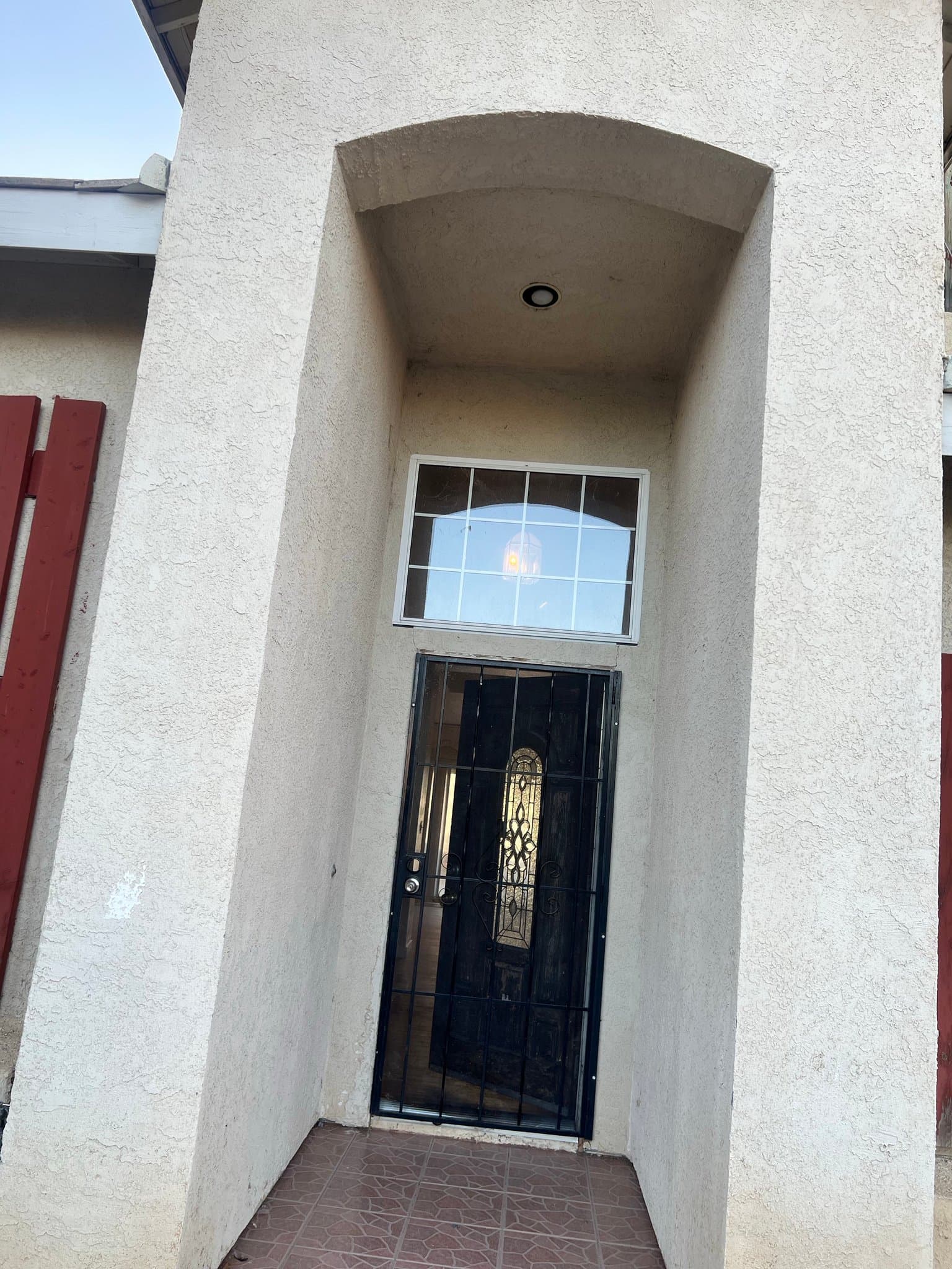 Palmdale House: 39505 Hawthorne St.