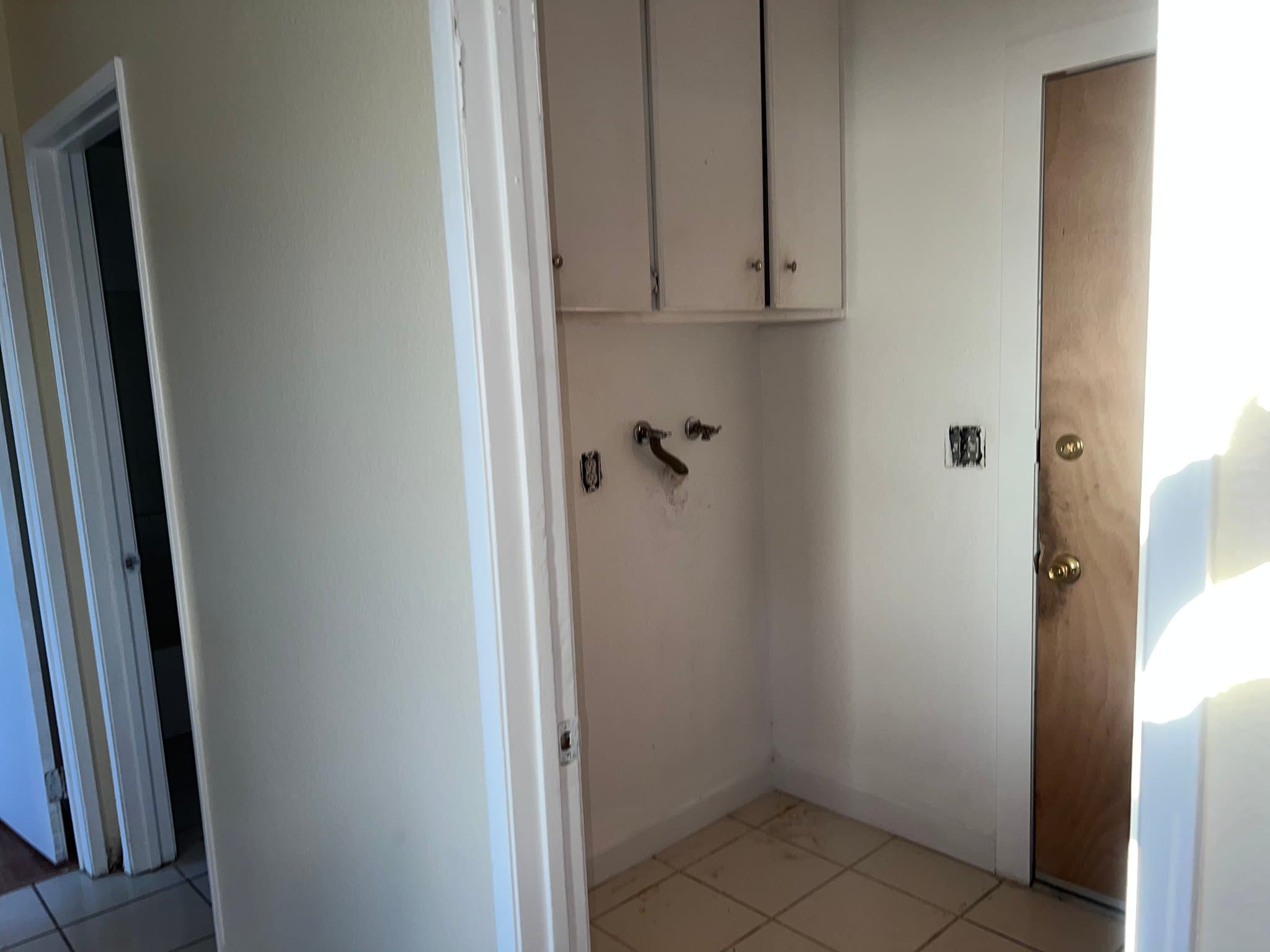 Palmdale House: 39505 Hawthorne St.
