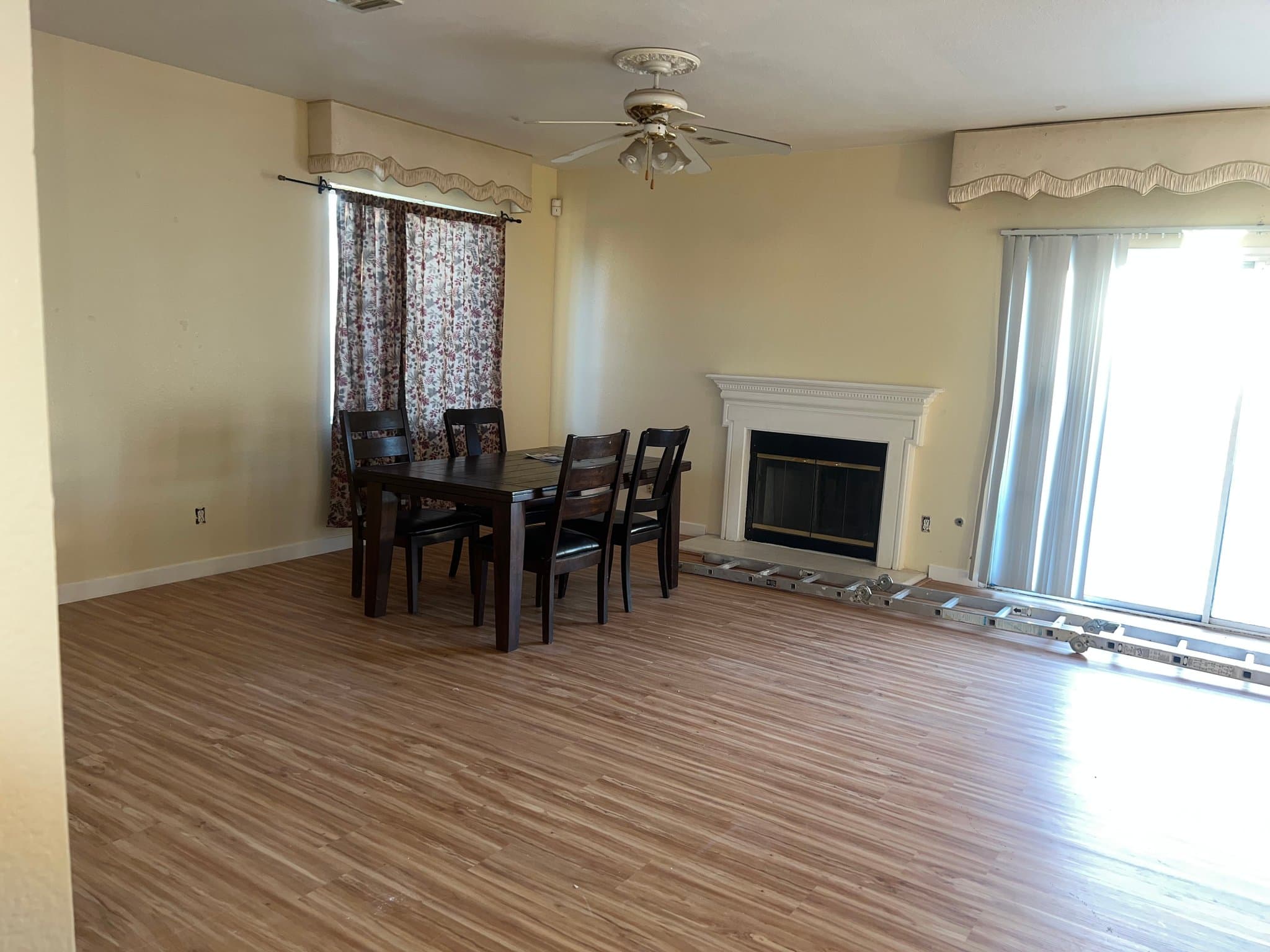 Palmdale House: 39505 Hawthorne St.