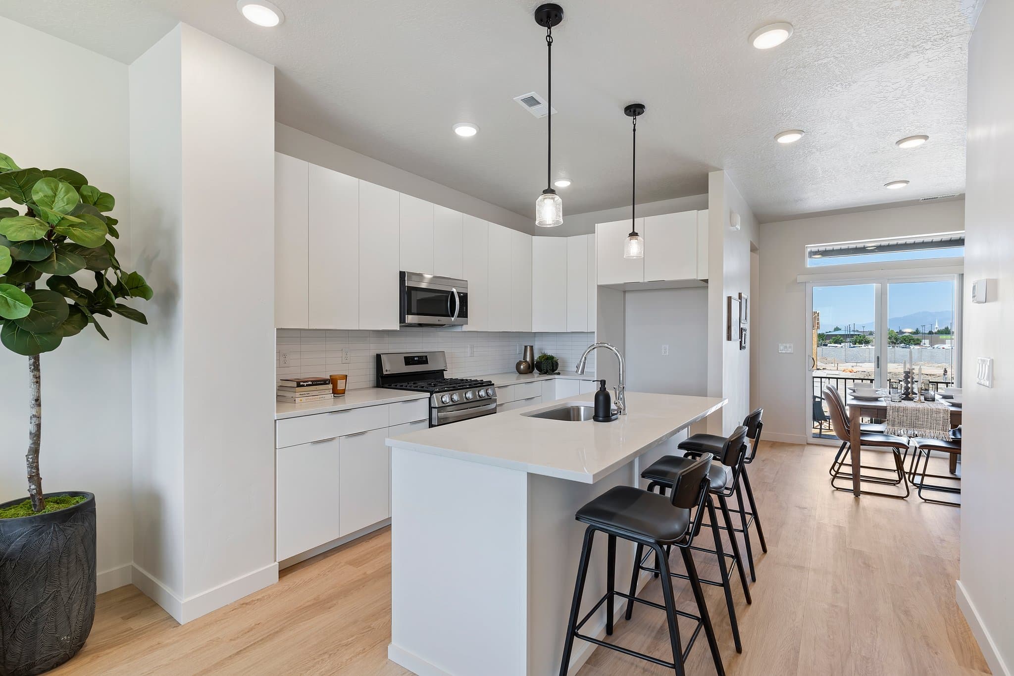 North Salt Lake Townhome: 824 W 1100 N