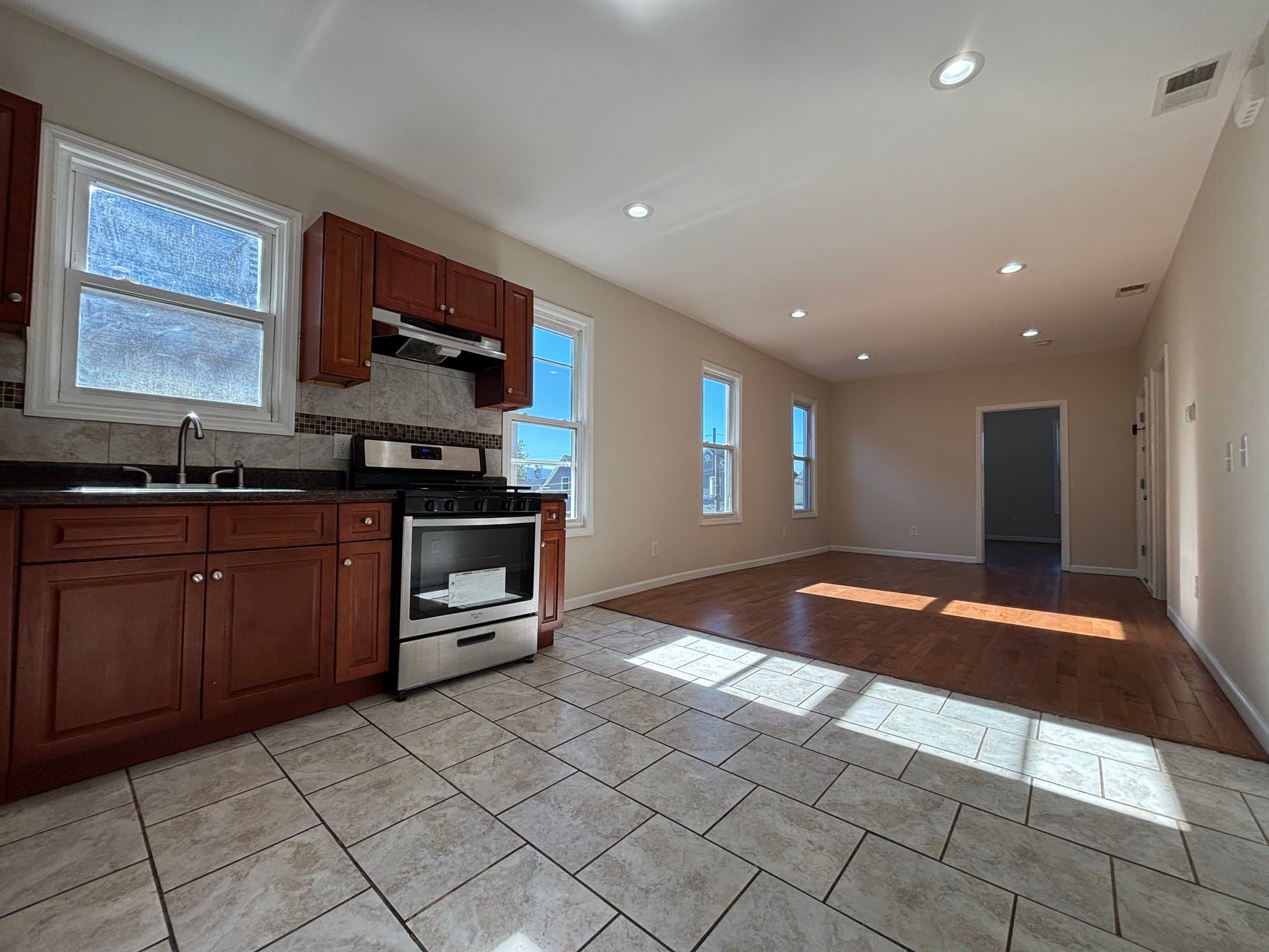 Elizabeth Multiplex: 225 Ripley Pl