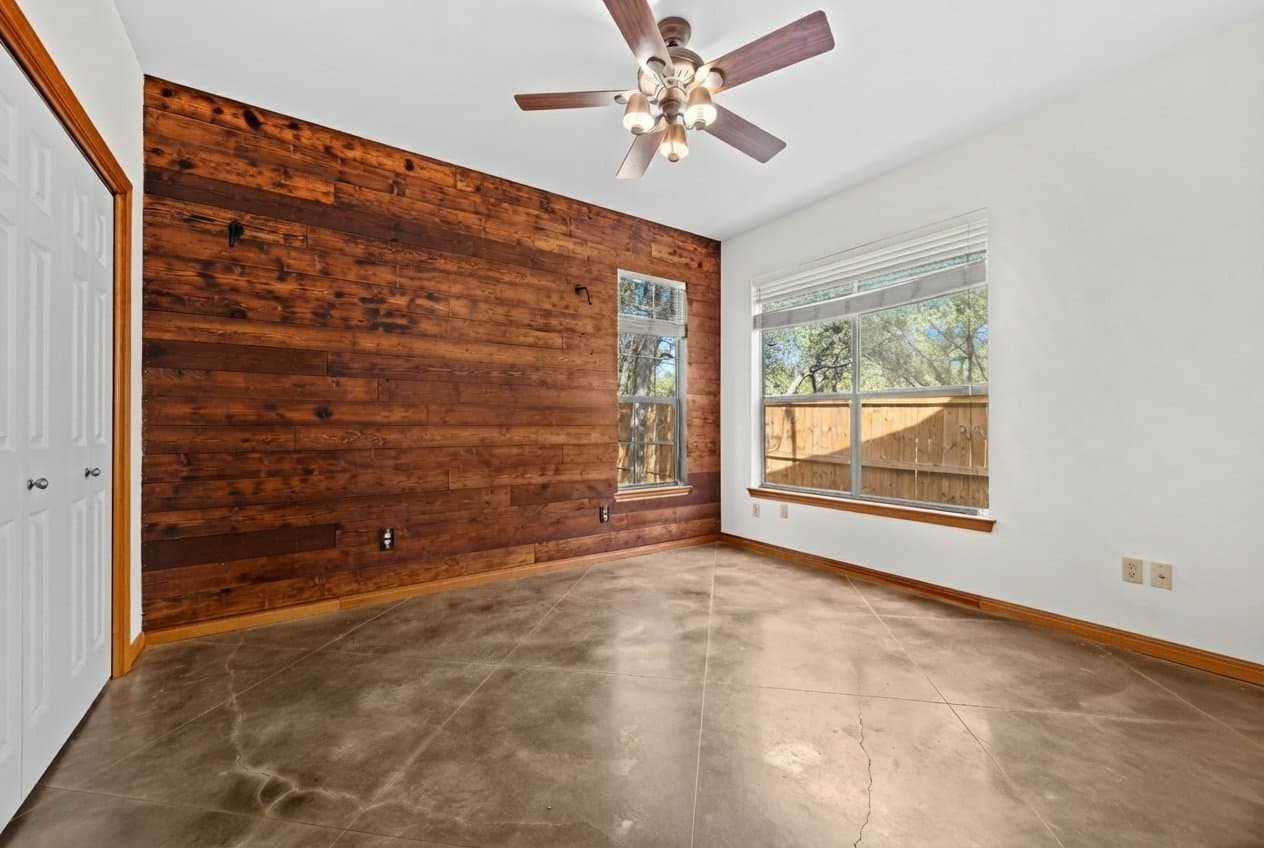 Austin House: 5603 Median Road