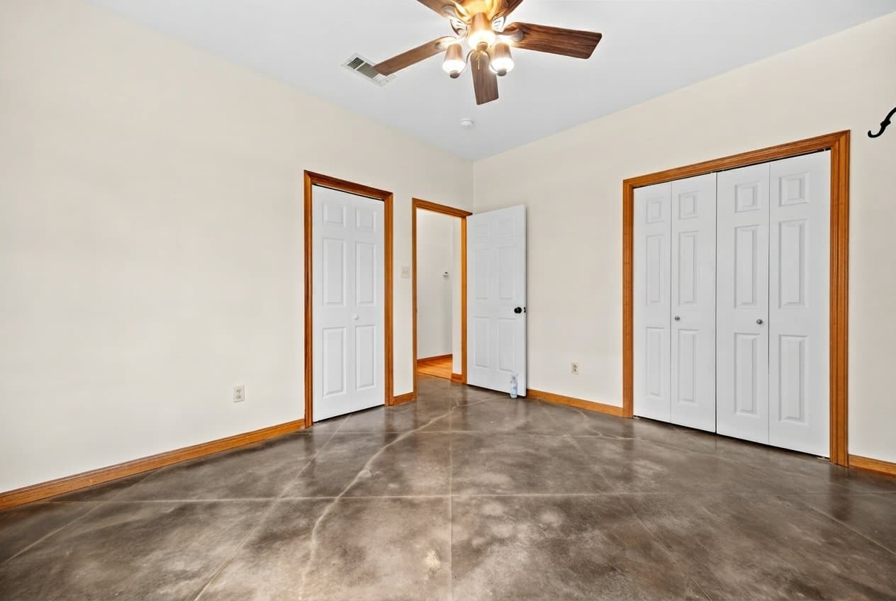 Austin House: 5603 Median Road