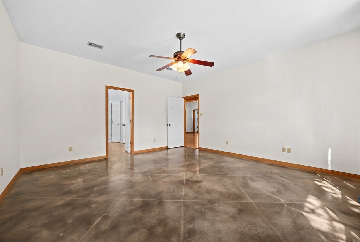 Austin House: 5603 Median Road