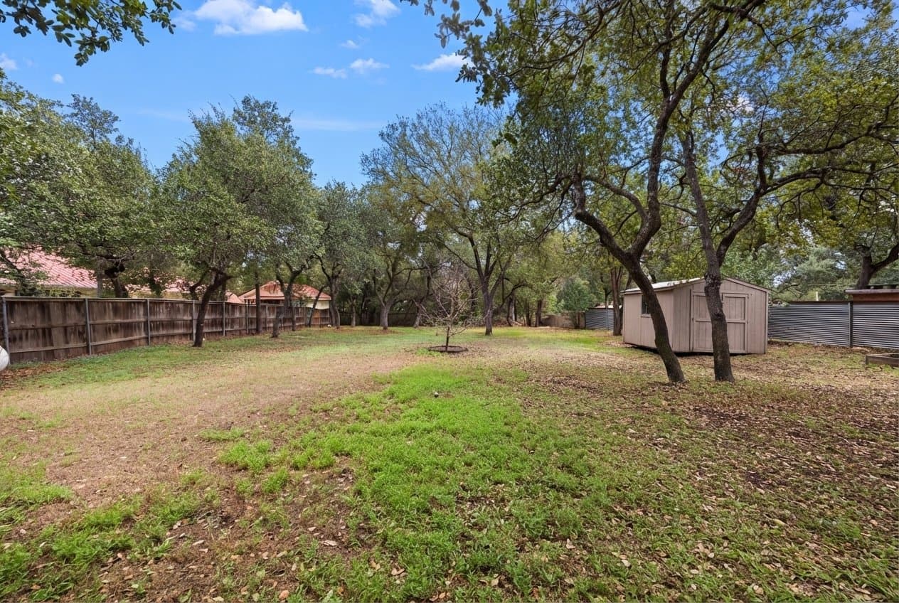 Austin House: 5603 Median Road