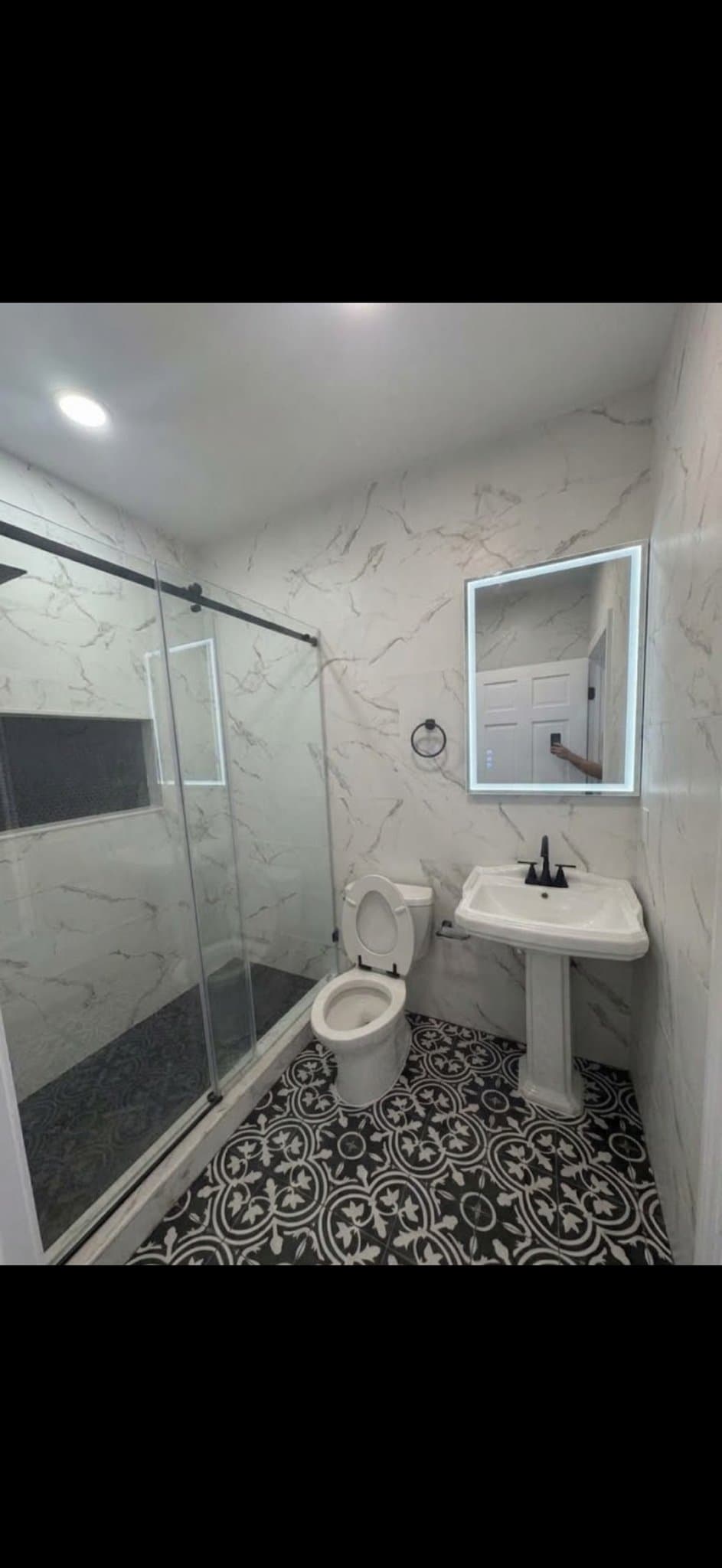 Elizabethport Multiplex: 232 Franklin St