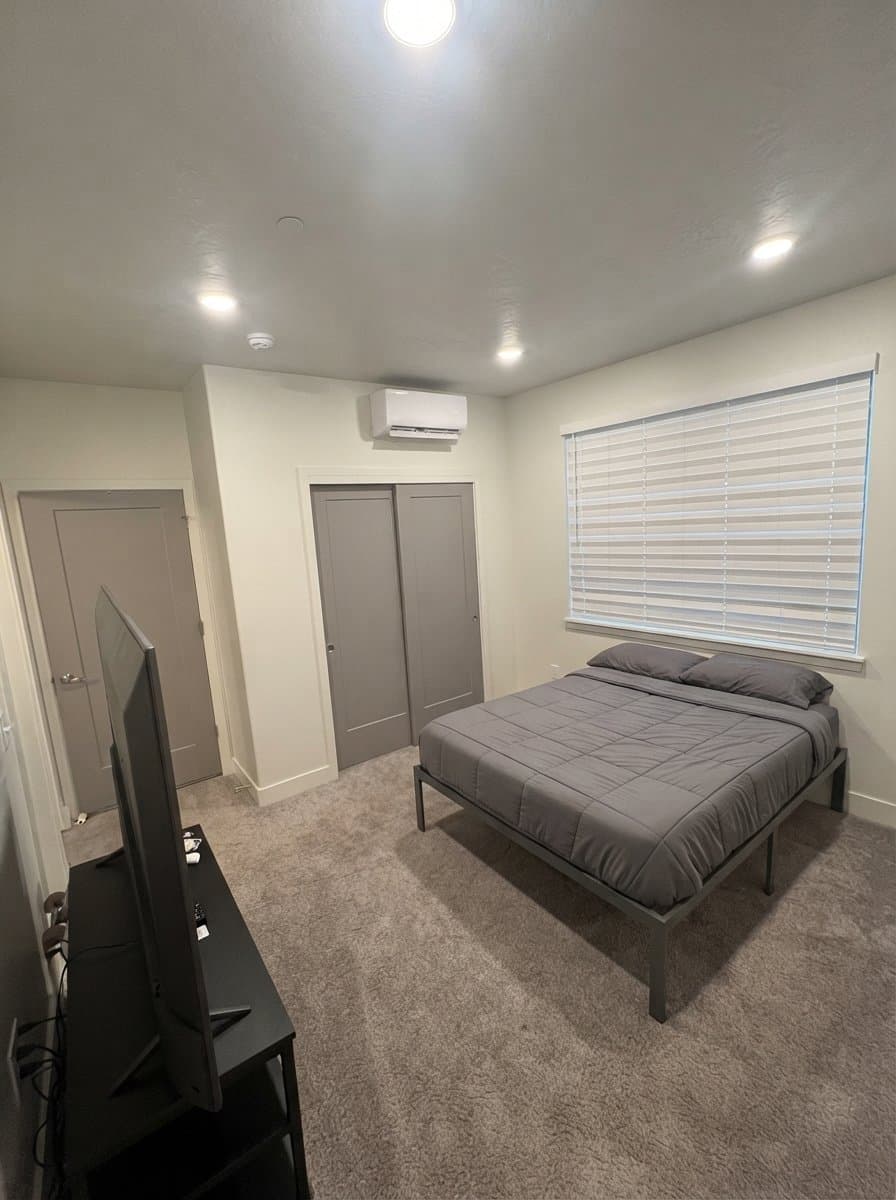 West valley House: 2159 west deep blue drive