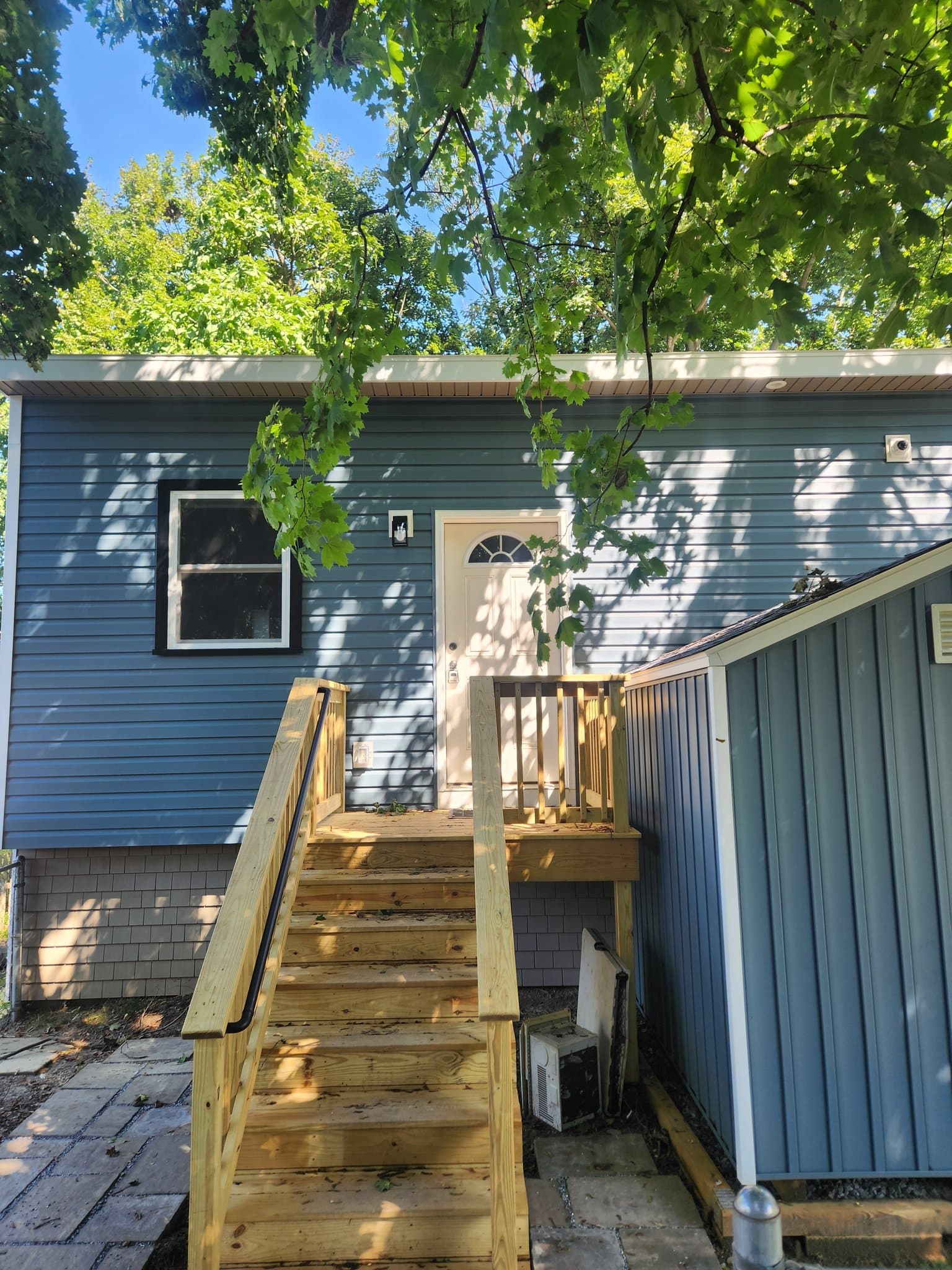Lancaster Apartment: 22 Dauphin St