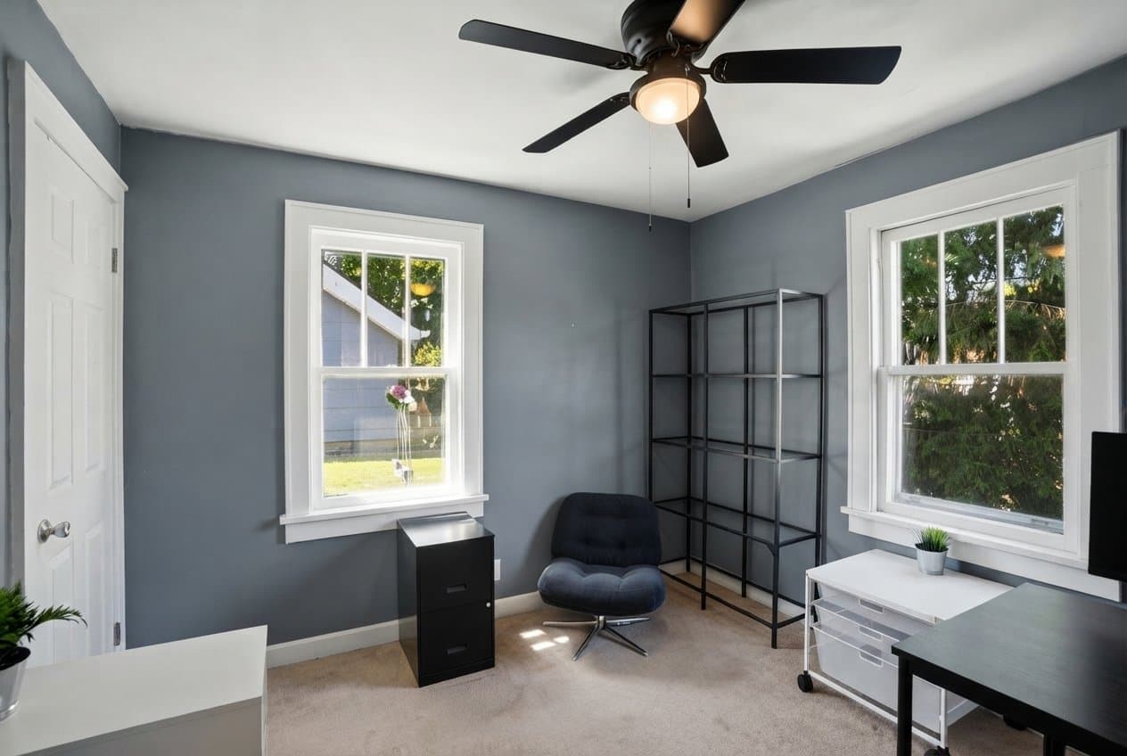 Columbus Single Room: 587 Wiltshire Rd