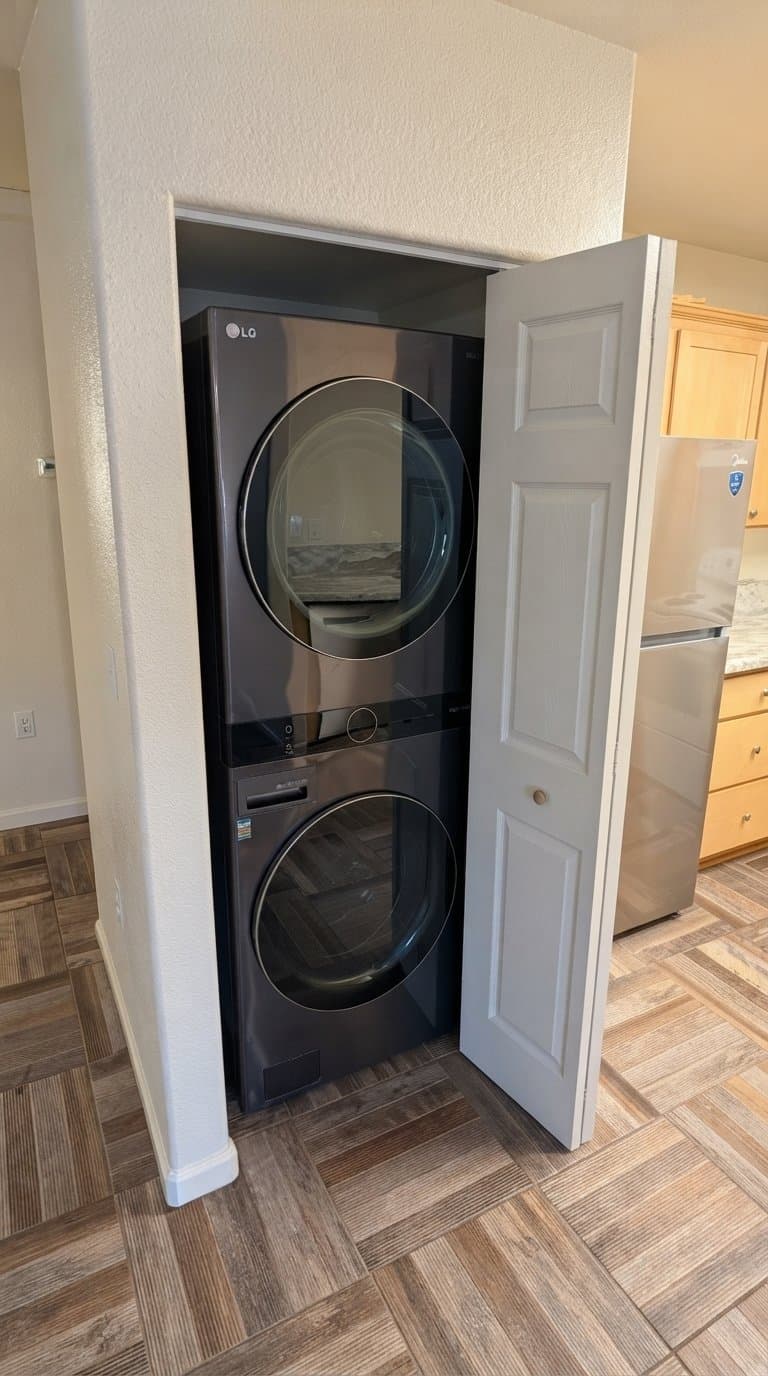 Redding Multiplex: 1784 Collyer