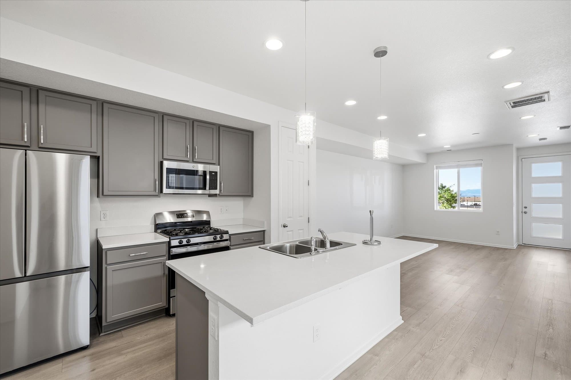 Denver House: 9632 Reunion Pkwy