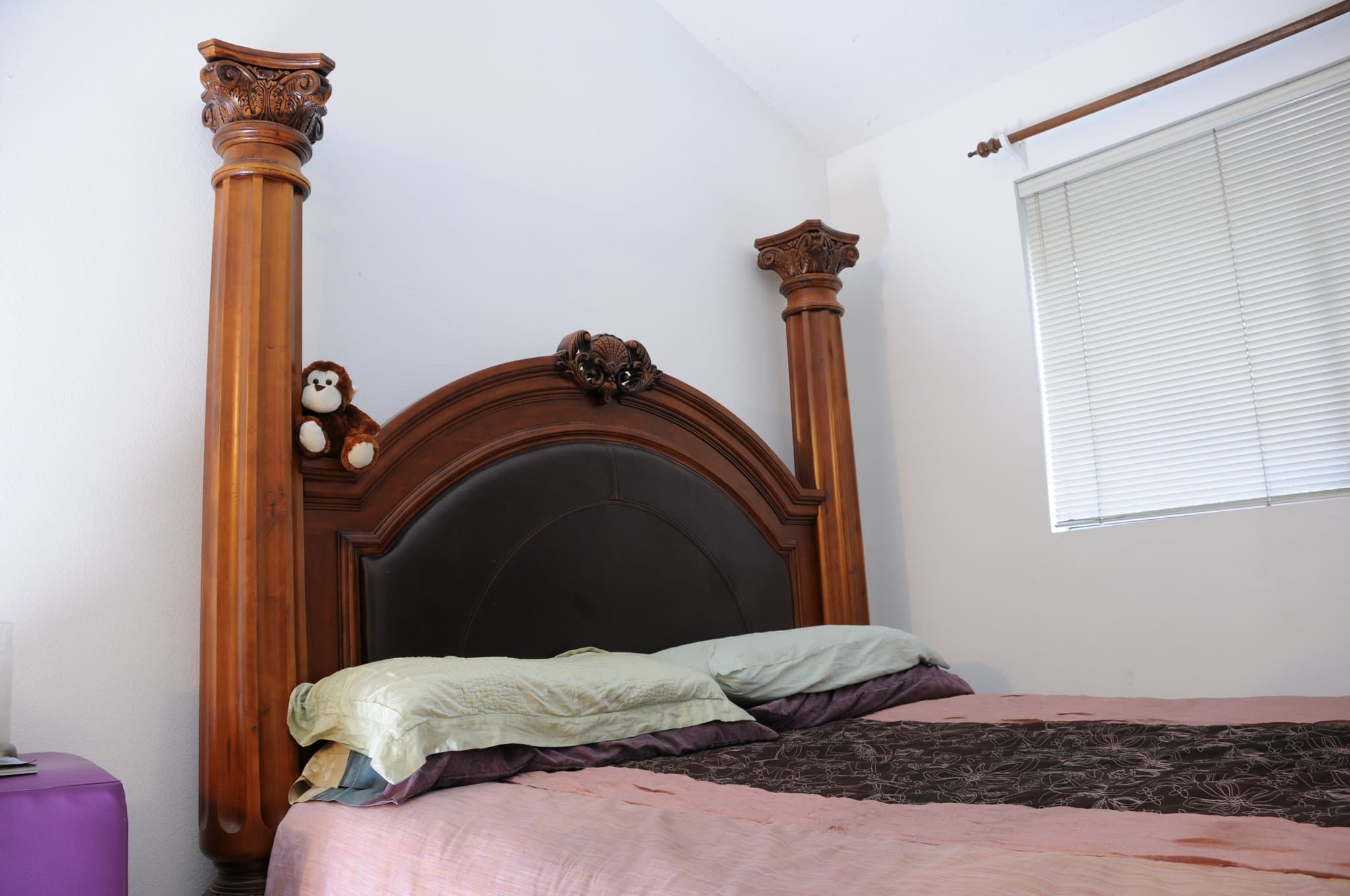 Hollywood Hills Single Room: 3480 Barham Blvd