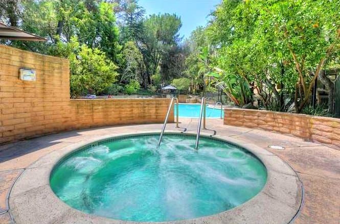 Hollywood Hills Single Room: 3480 Barham Blvd