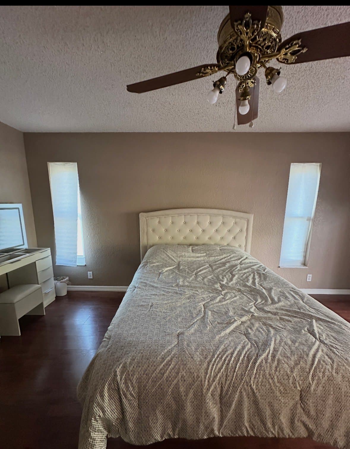 Spring Hill House: 5253 Frost Rd