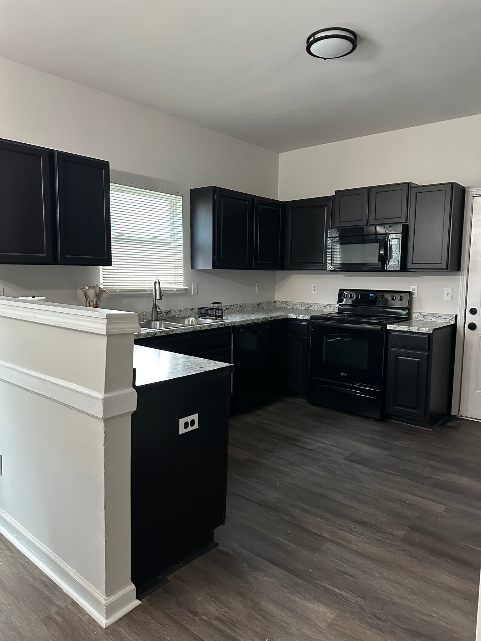 Atlanta House: 397 Yonkers Ave NW