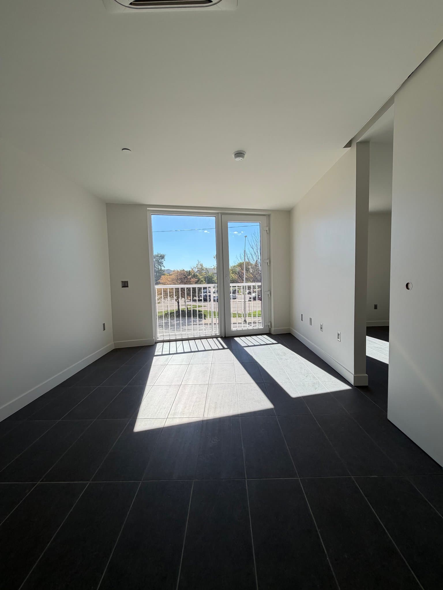 Detroit Apartment: 3834 Grand River Ave