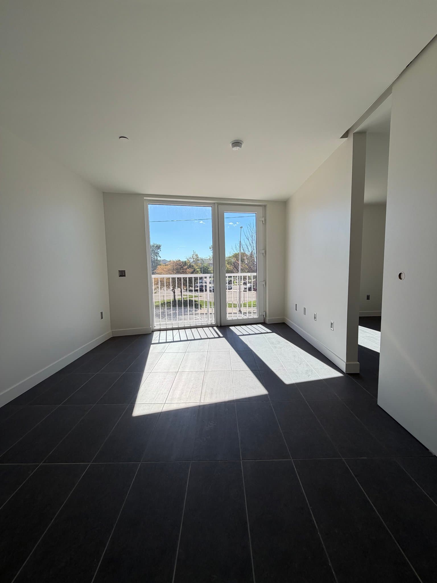 Detroit Apartment: 3834 Grand River Ave