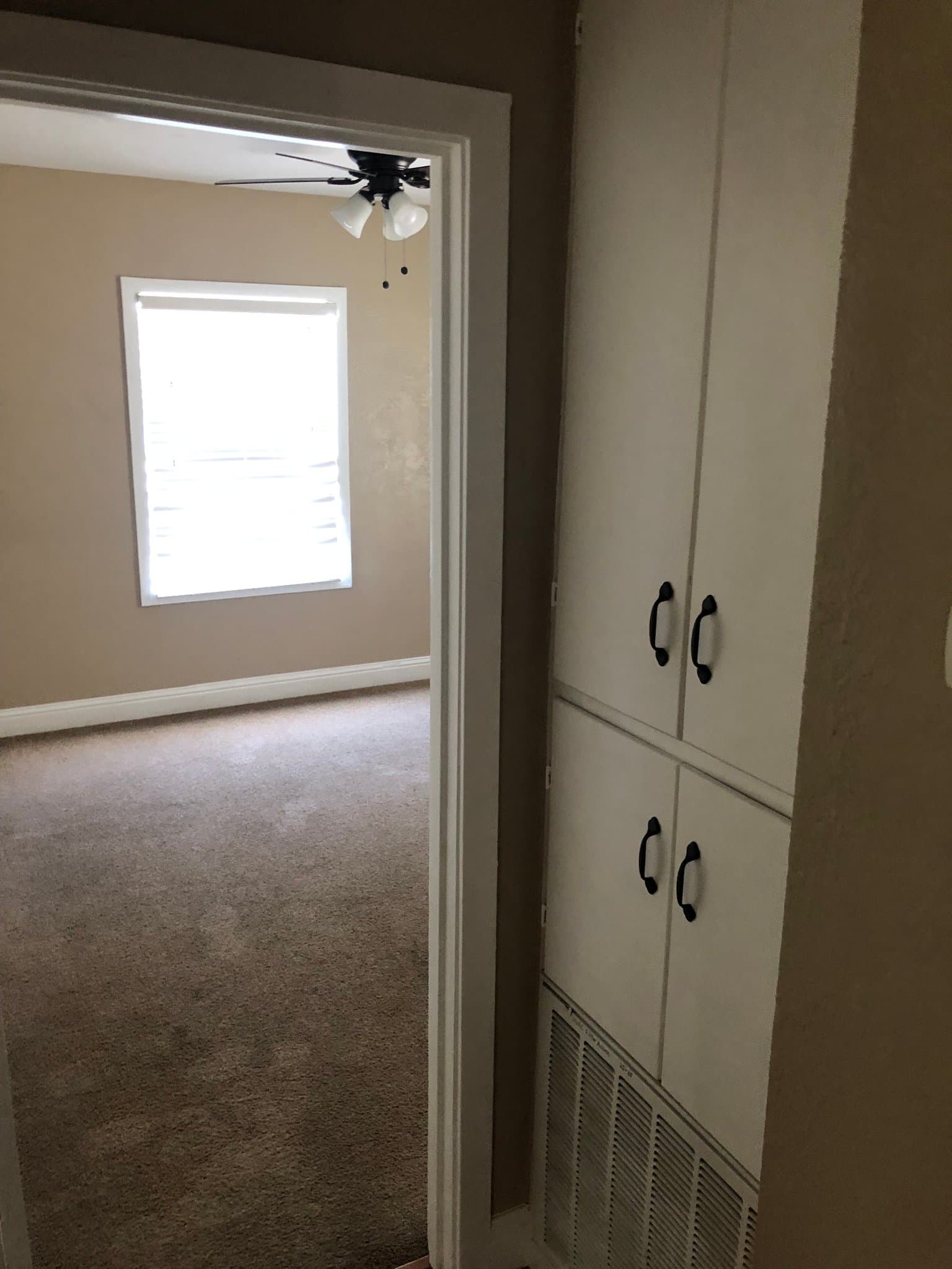 Oakdale House: 9347 Warnerville Rd