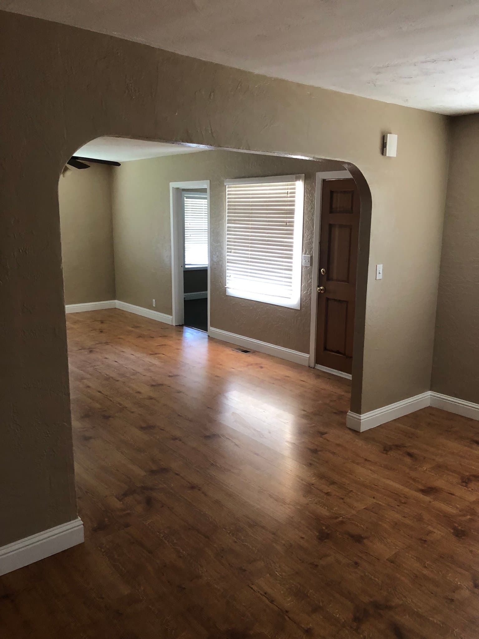 Oakdale House: 9347 Warnerville Rd