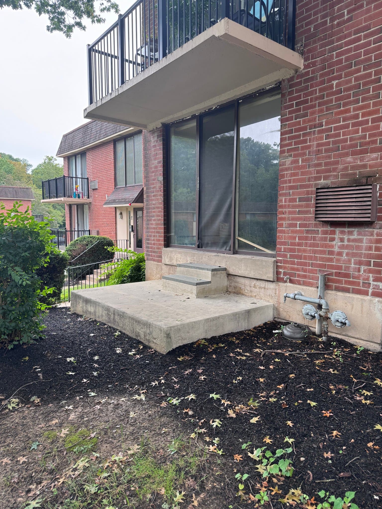 Glenolden Condo: 100 E Glenolden Ave