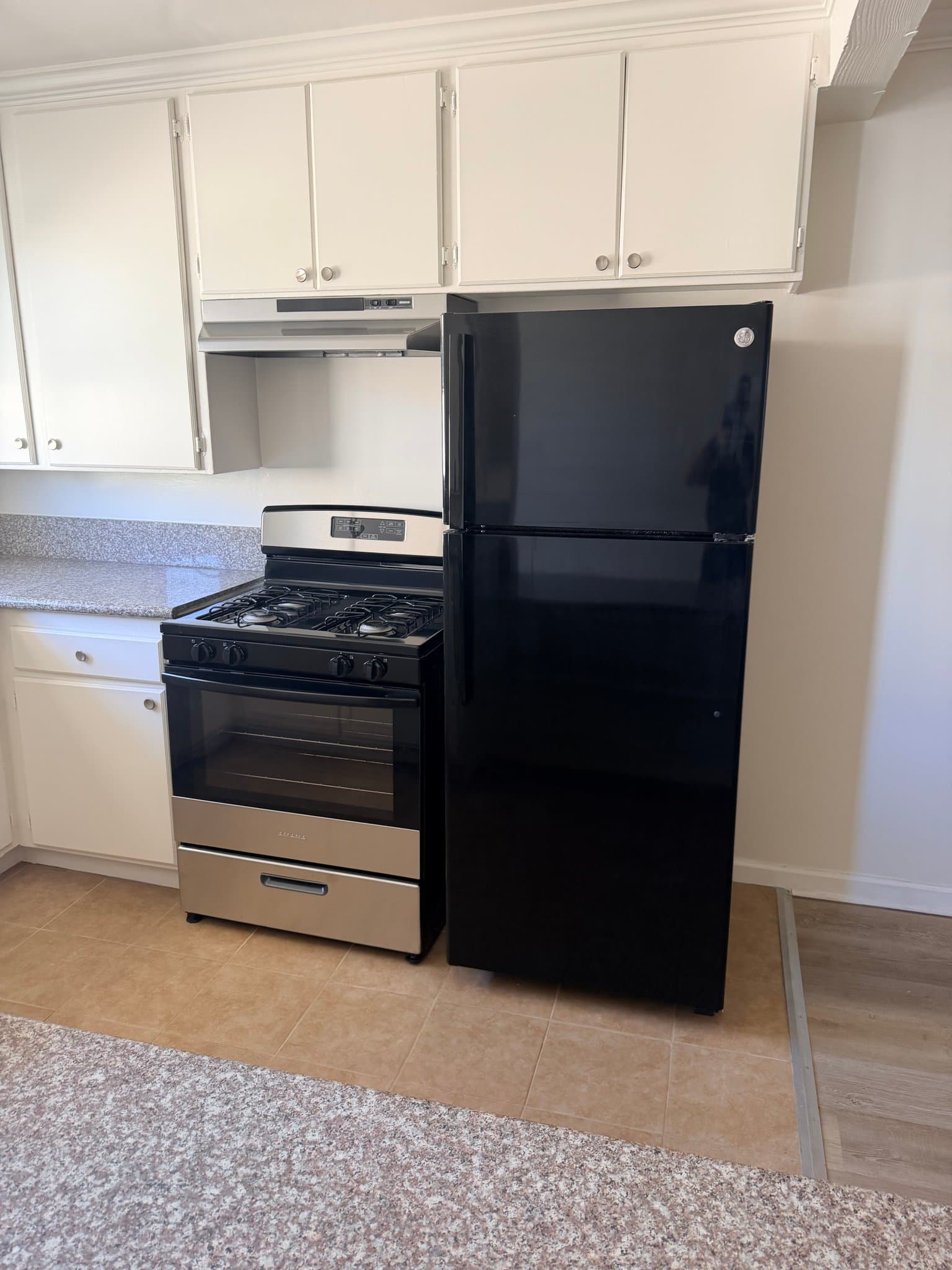 North Hollywood Apartment: 5524 Bonner Ave, North Hollywood, CA, 91601