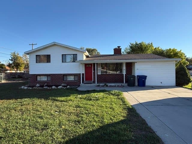 West Valley City House: 3781 S Market St