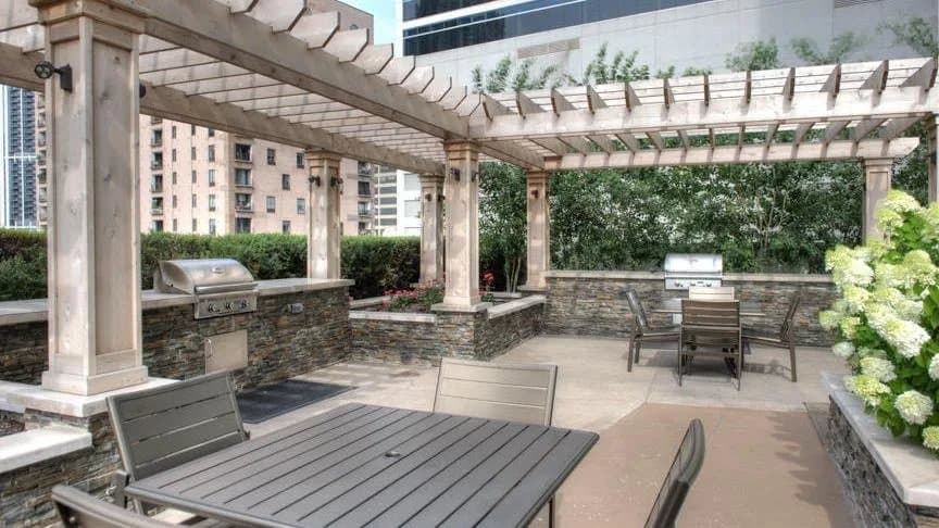 Chicago Condo: 510 W Fulton St