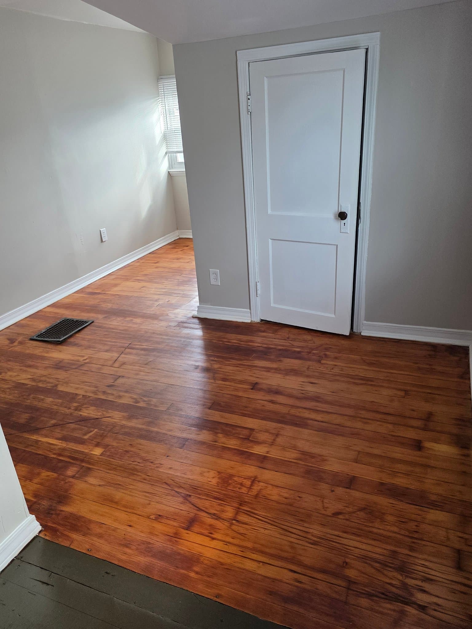 Detroit House: 2641 Alter Rd