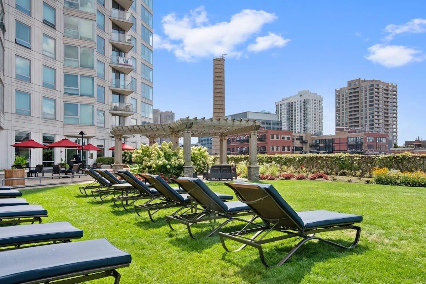 Chicago Condo: 510 W Fulton St