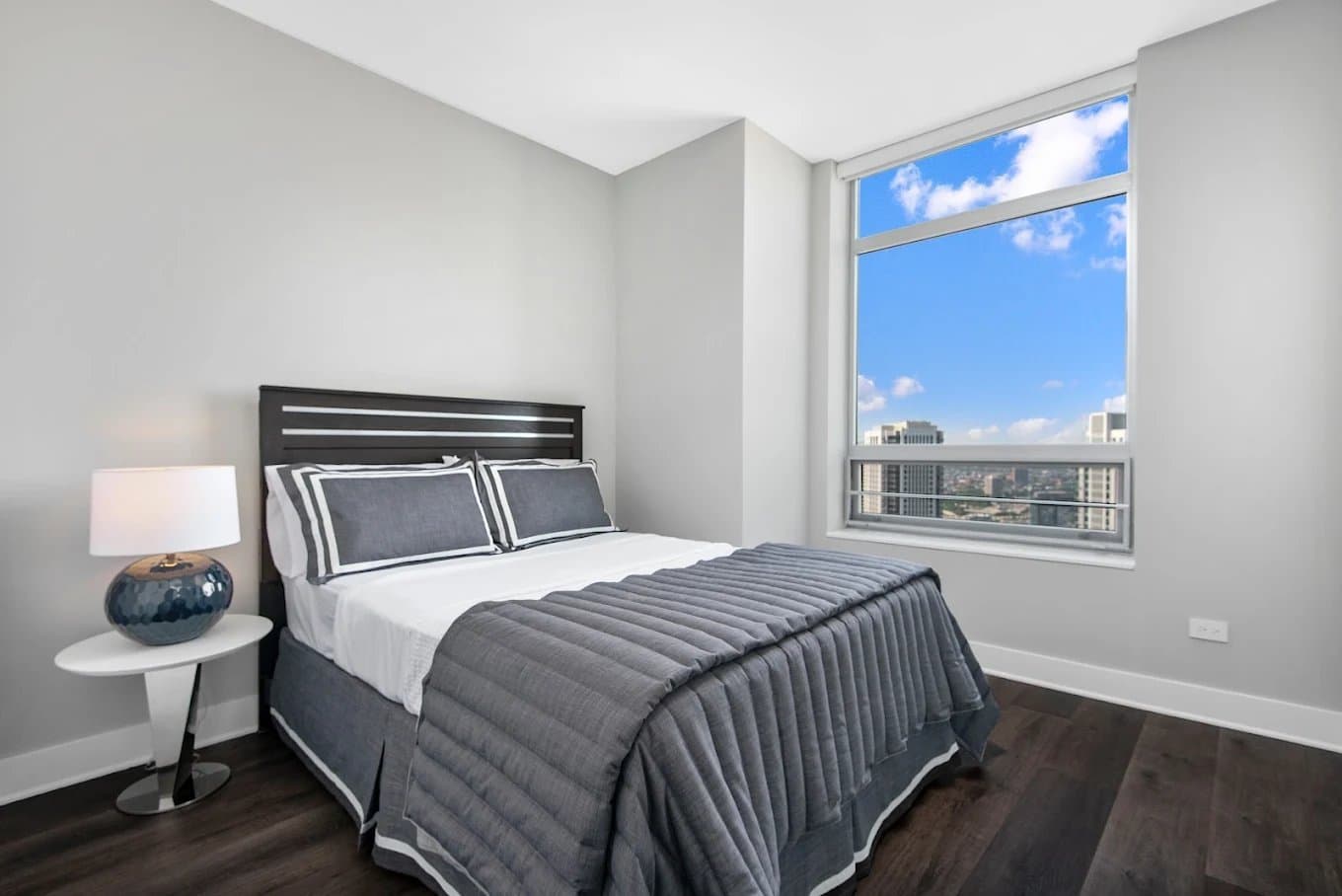 Chicago Condo: 510 W Fulton St
