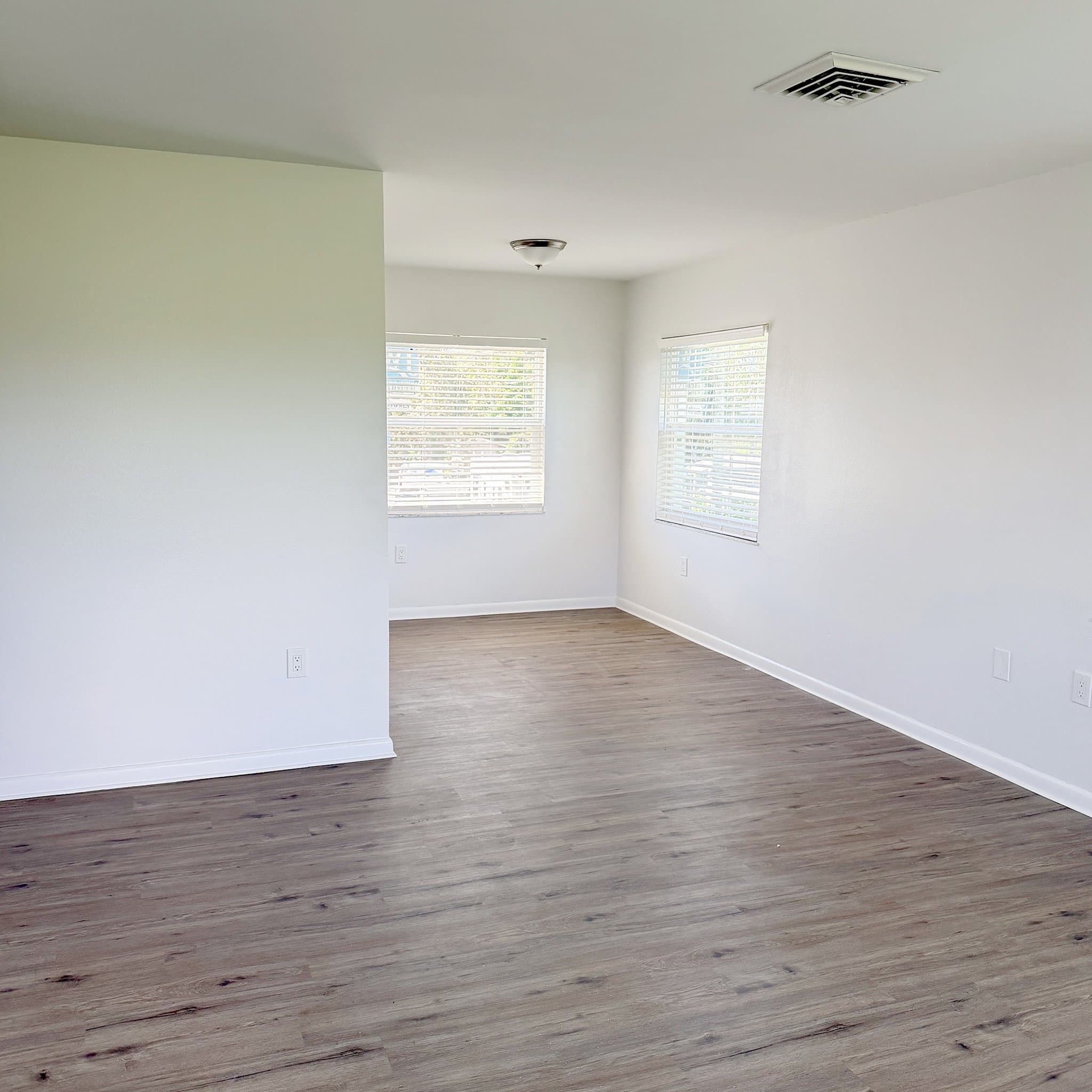 Nokomis Multiplex: 210 Albee Road West