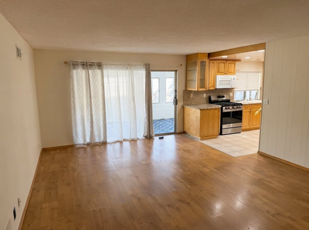 Simi Valley House: 2158 Brentwood St